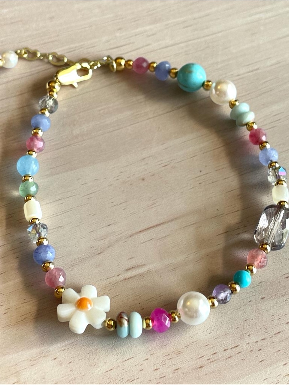 Handmade Pastel Daisy Beaded Bracelet - White Daisy & Multicolor Beads